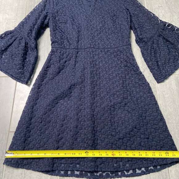 Banana Republic Floral Pinwheel Embroidered Lace Bell Sleeve Dress Navy Size 6 - Picture 8 of 13